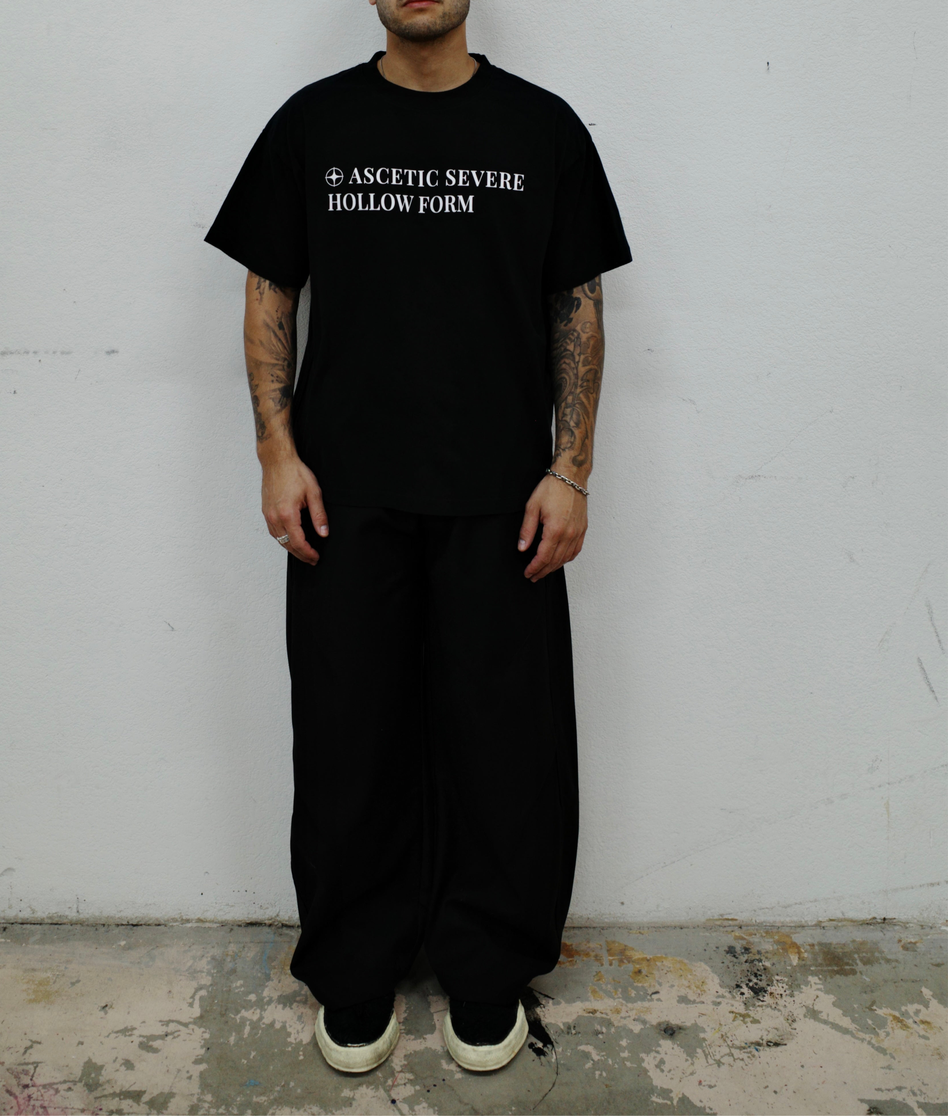 SCRIPT TEE BLACK